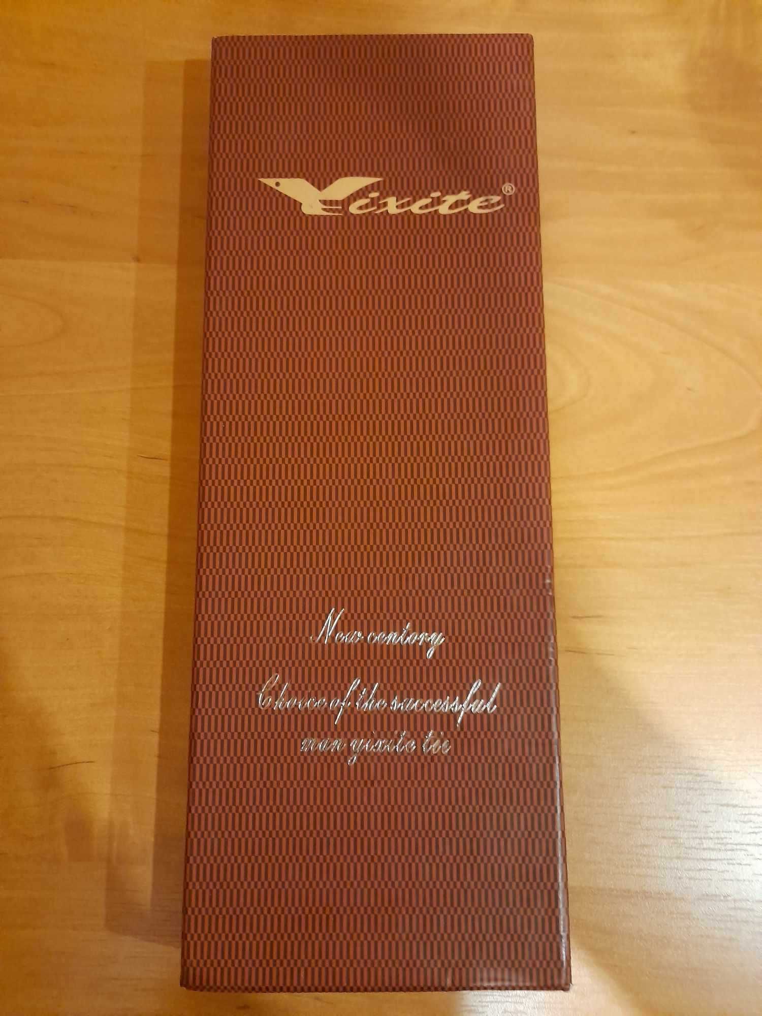 NOWY Elegancki Krawat Męski w paski do garnituru