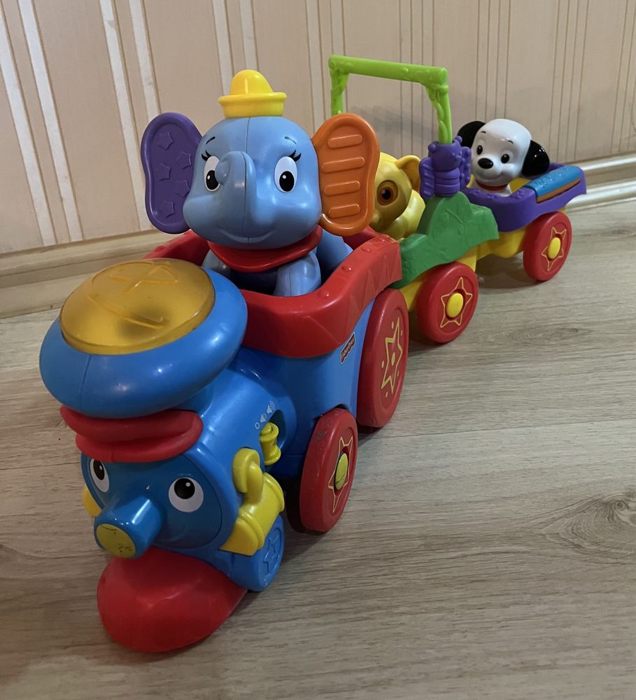 Паровозик fisher price поезд