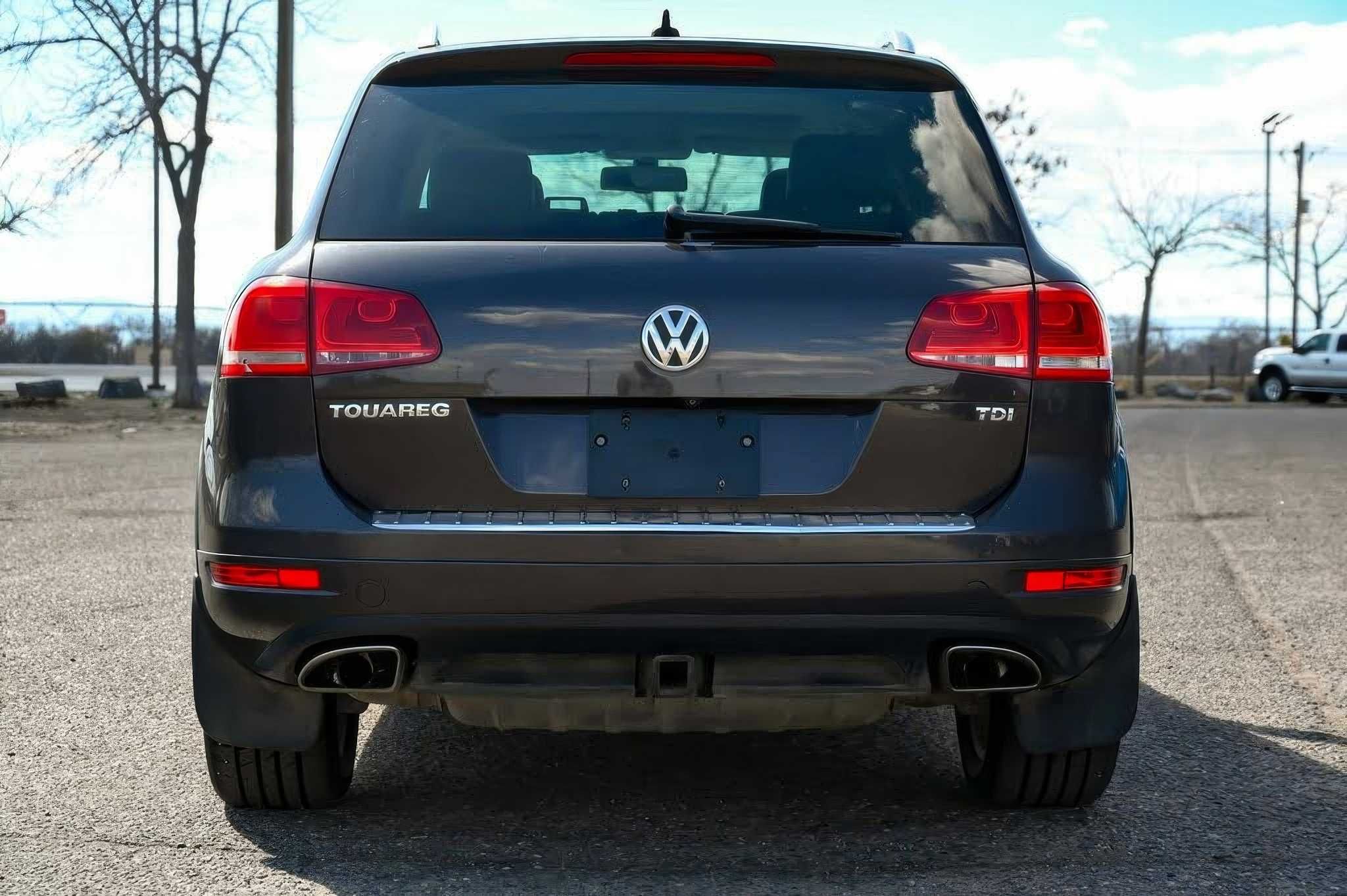 2013 Volkswagen Touareg TDI Sport