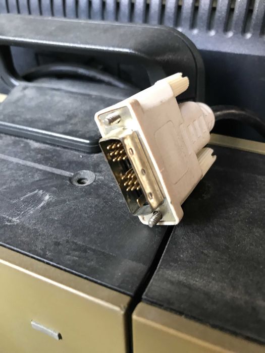 Komputer Dell jednostka centralna i monitor