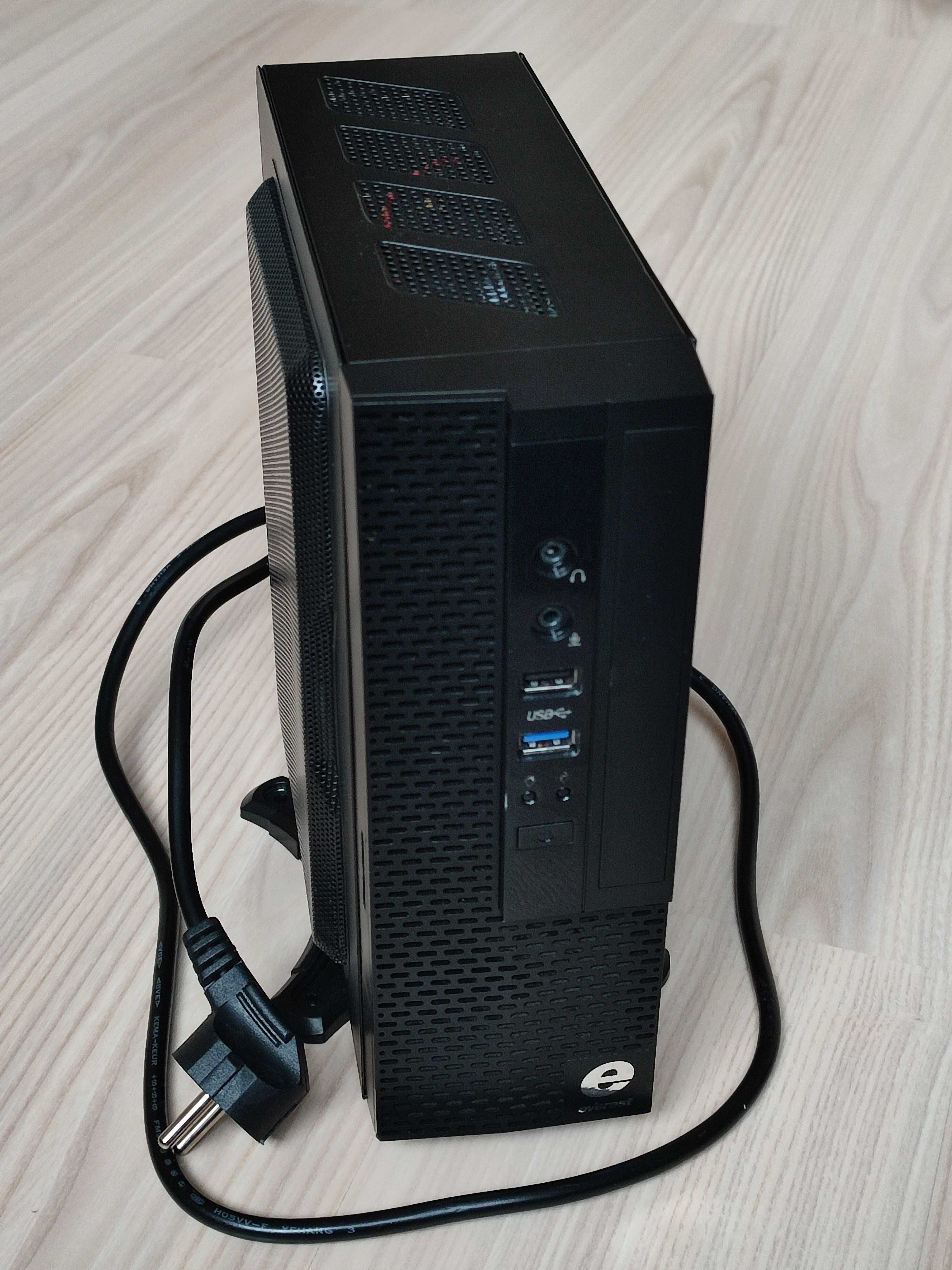 Міні системний блок для ПК (Intel J1800, DDR 4Gb, SSD 120Gb)