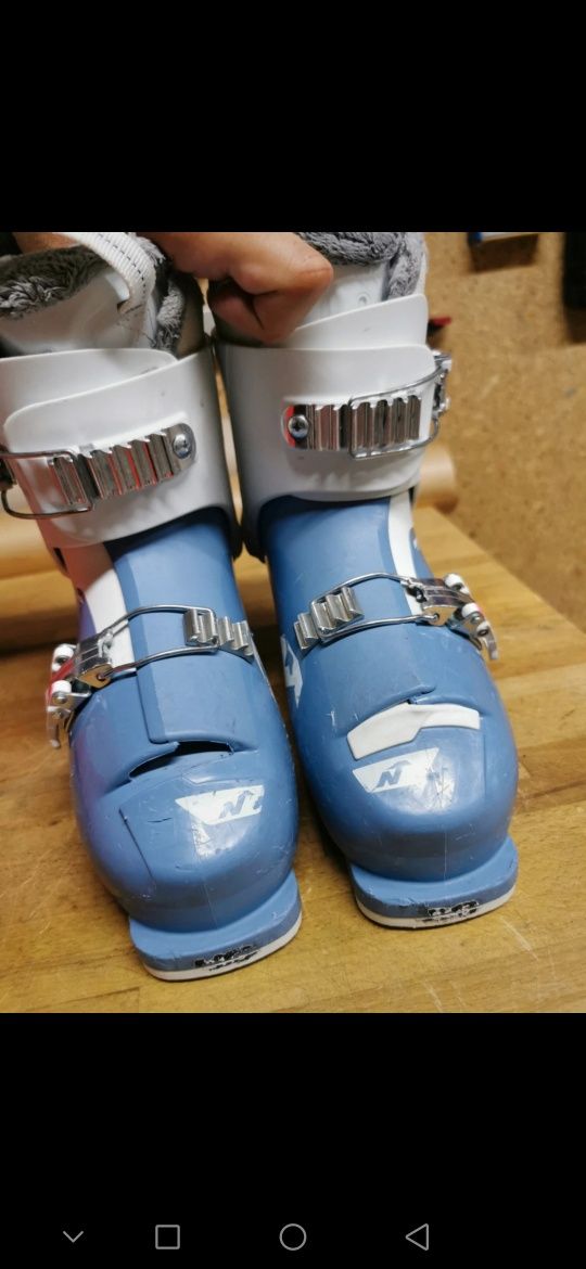 Buty narciarskie dla dziewczynki Nordica