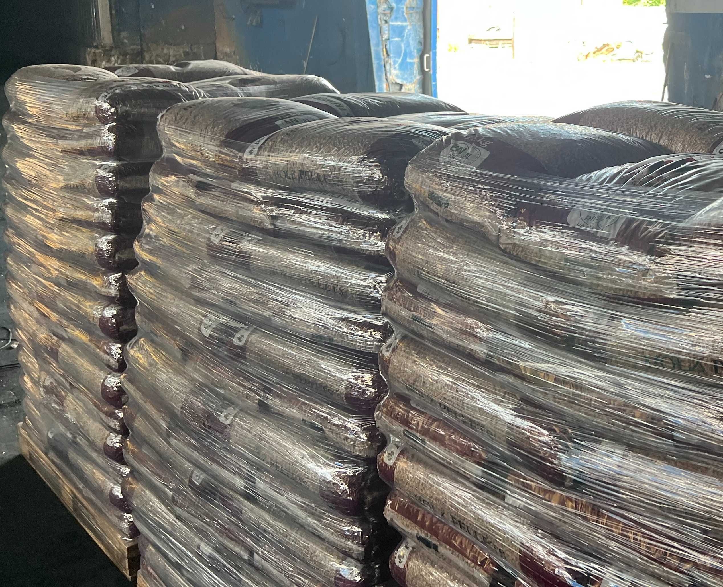 pelet PELLET drzewny sosnowy pakowany worki 15 kg dostawa GRATIS