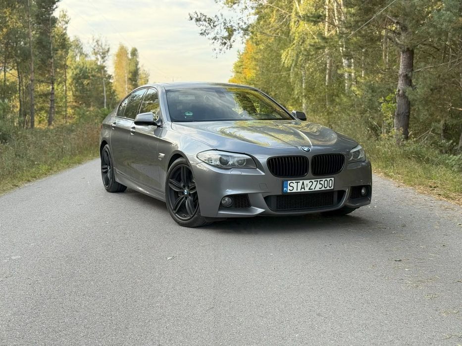 BMW Seria 5 BMW 550i • 407 KM • xDrive  • Salon USA •
