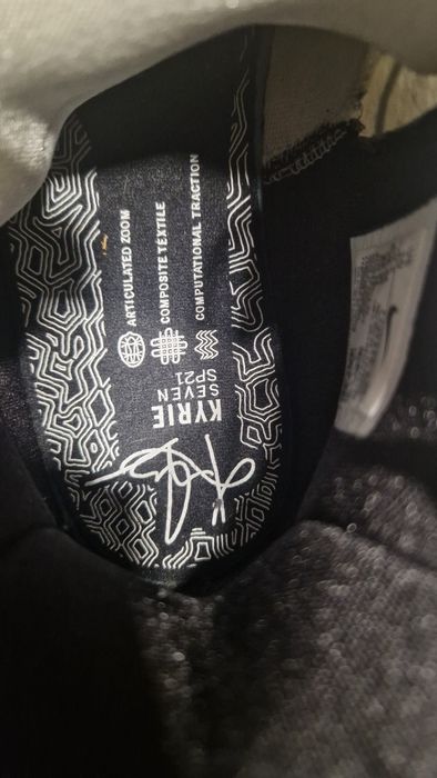 Кроссовки Nike Kyrie 7