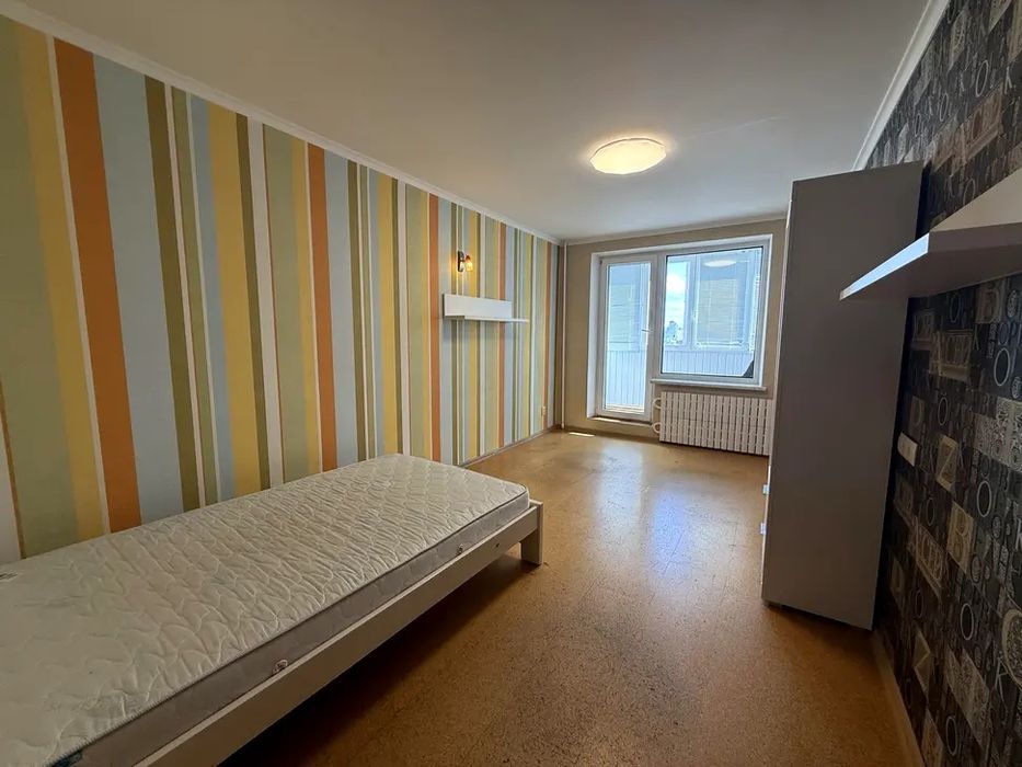 Продам просторную 3х кв.Алексеевка, пр.Победа