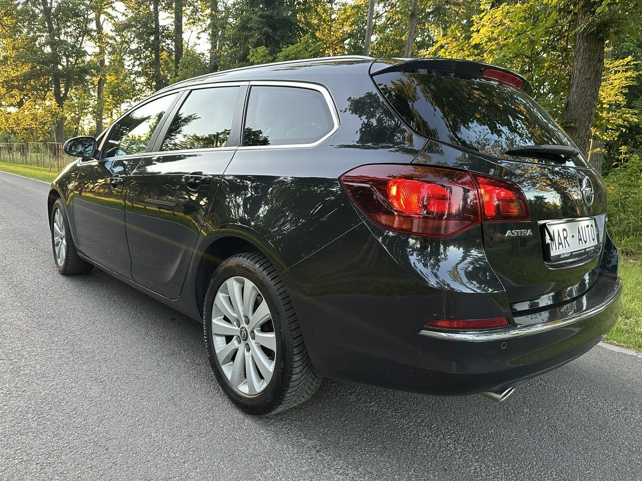 Opel Astra COSMO Sport Tourer 2,0 CDTI 165KM 2013r. Xenon LED Navi Alu18 FULL