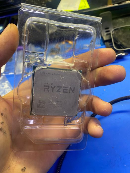 Продам Amd ryzen 5 1600