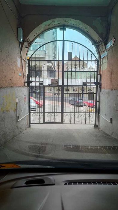 Откатные барьеры, шлагбаумы, автоматика, виробництво і монтаж