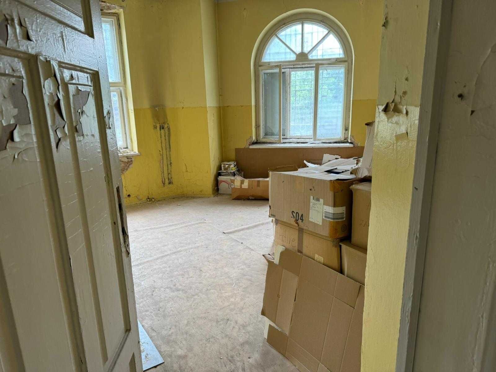 Nieruchomość zabudowana budynkiem kamienicy o powierzchni 737 m2
