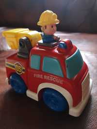 Samochód strażacki i biedronka