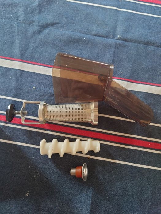 Kitchenaid przecierak do owoców i gotowanych warzyw.