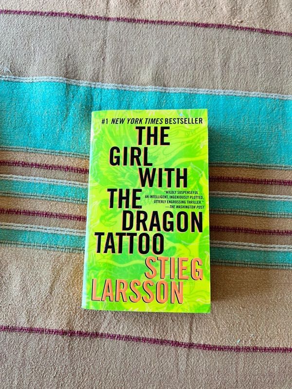 Livro: The Girl With The Dragon Tattoo by Stieg Larsson (paperback)
