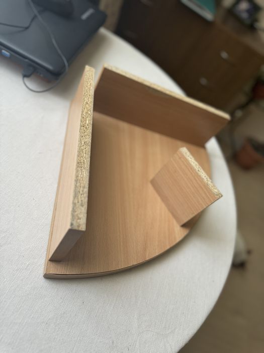 Полки для компьютерного стола