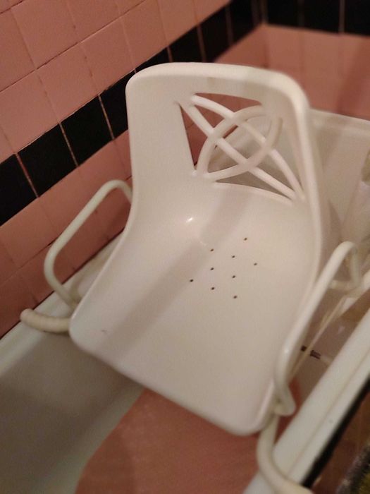 Cadeira rotativa para banho idosos