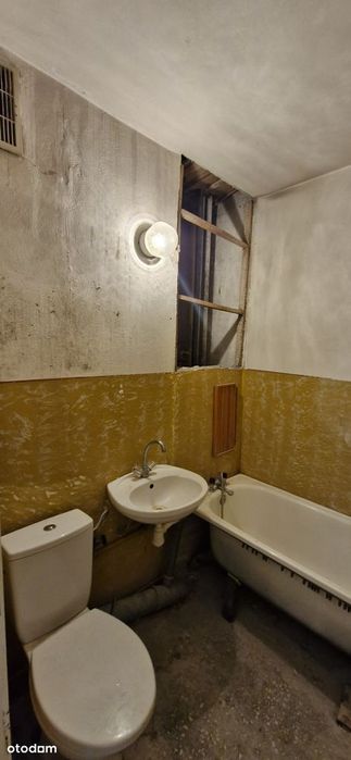 Rezerwacja Łódź Widzew os. Olechów Kawalerka Do Remontu Ip Loggia