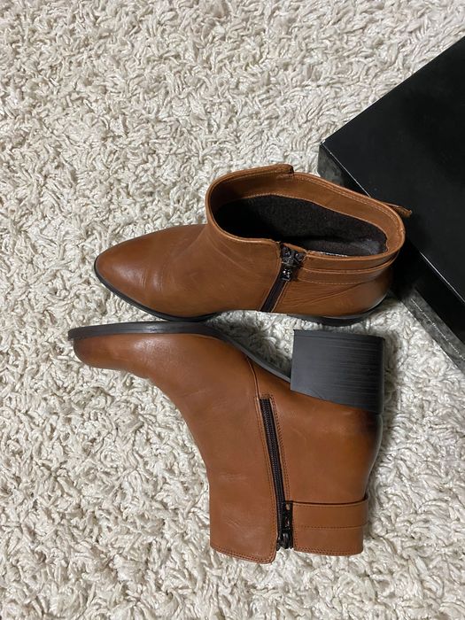 Чобітки жіночі. Шкіра. 38р. Szydlowski