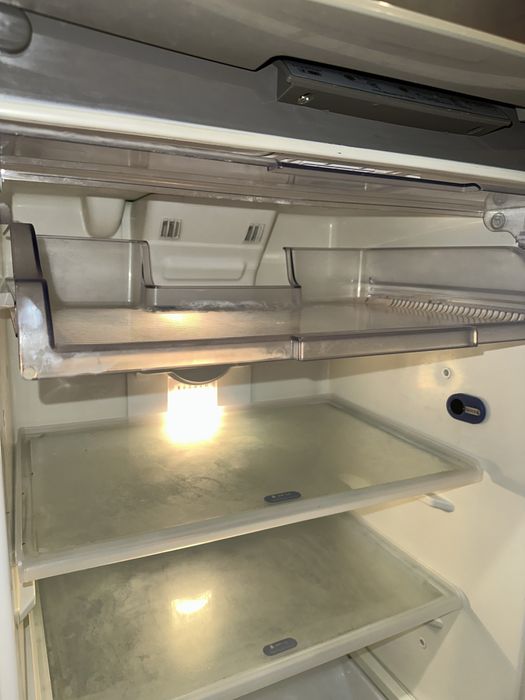 Холодильник Whirlpool ARC 4138IX