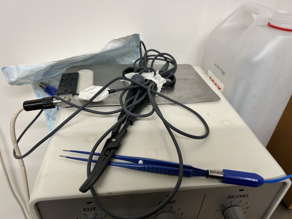 Nóż elektryczny Lancetron sprawny + akcesoria