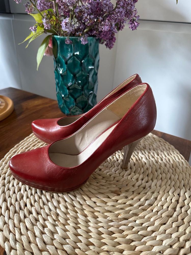 Buty damskie szpilki Lasocki 38