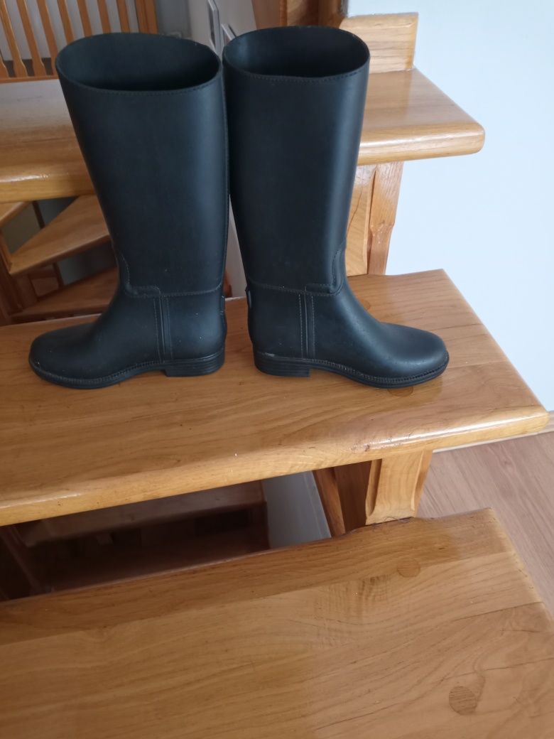 Sprzedam buty  28 dzieciece do jazdy konnej