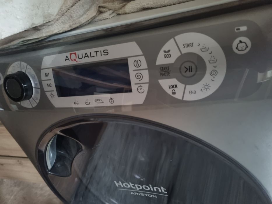 Pralko-suszarka HotPoint Ariston Aqualitis AQD1070D 49 10Kg