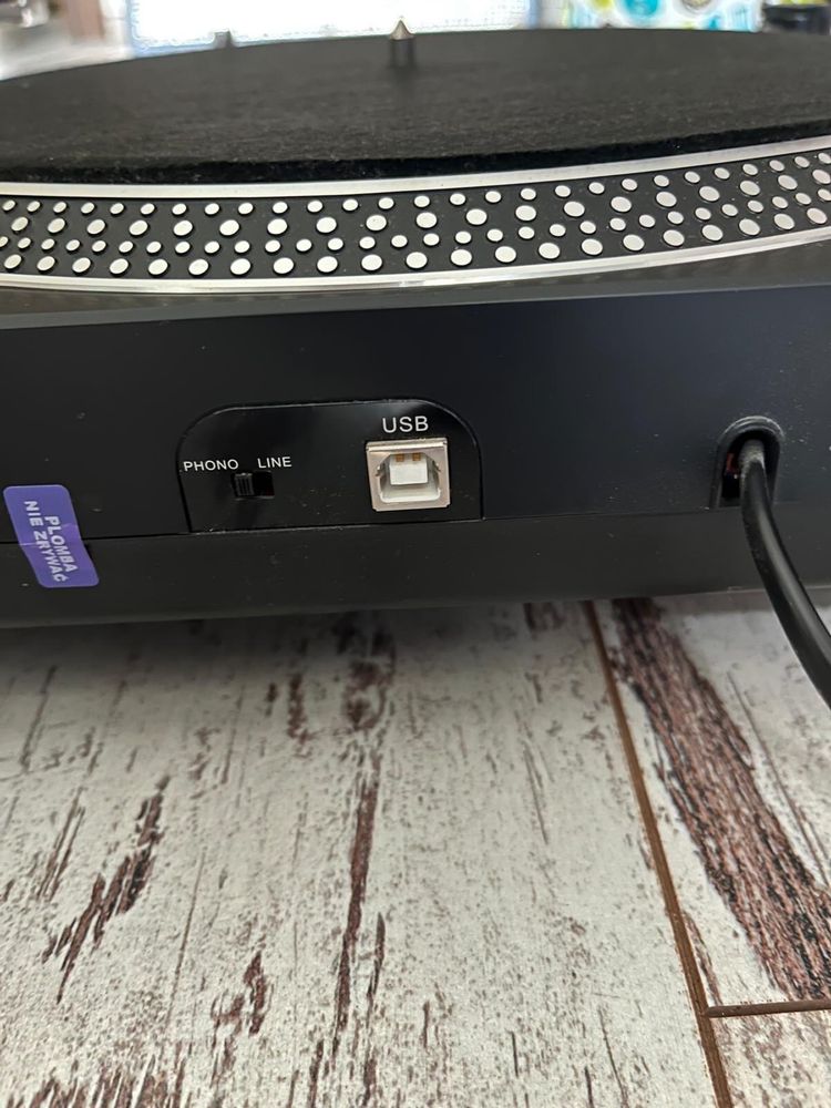 Gramofon DUAL DTJ301
