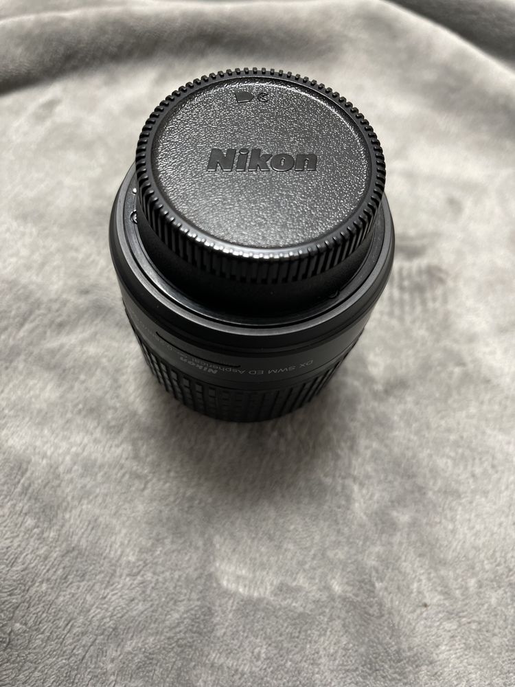 Объектив Nikon