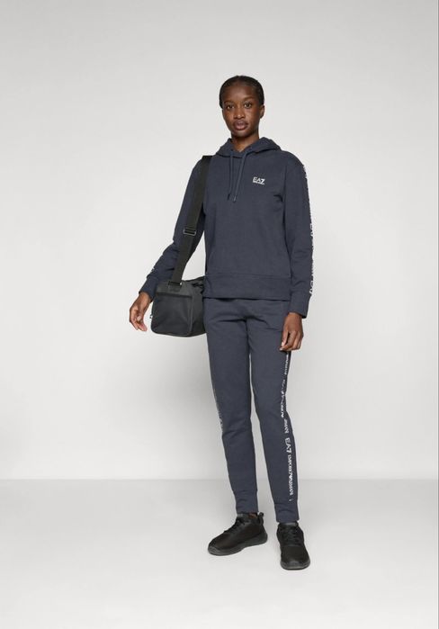 Жіночий  костюм Emporio Armani Оригінал