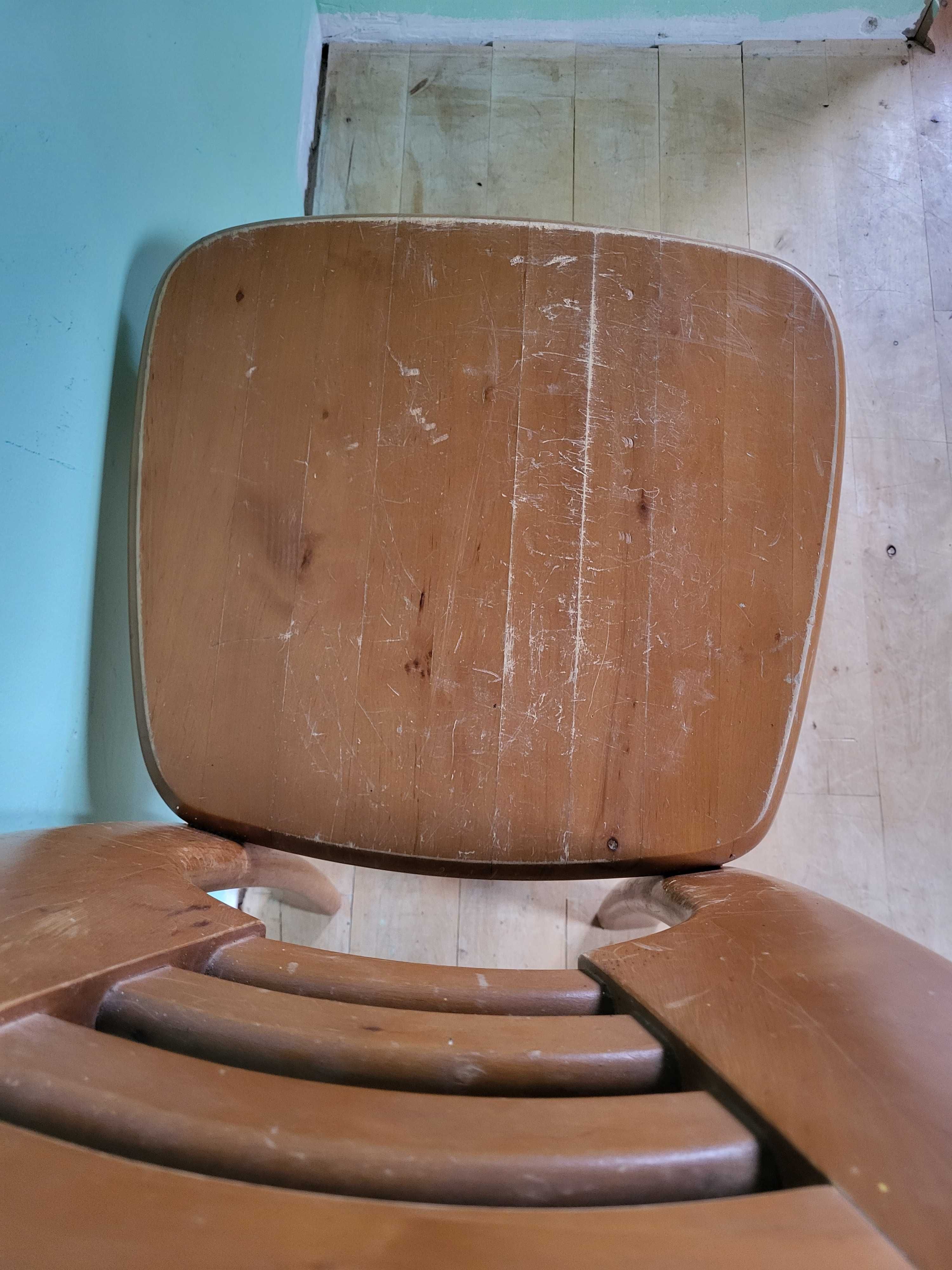 Dwa krzesła z czasów PRL - 55,-