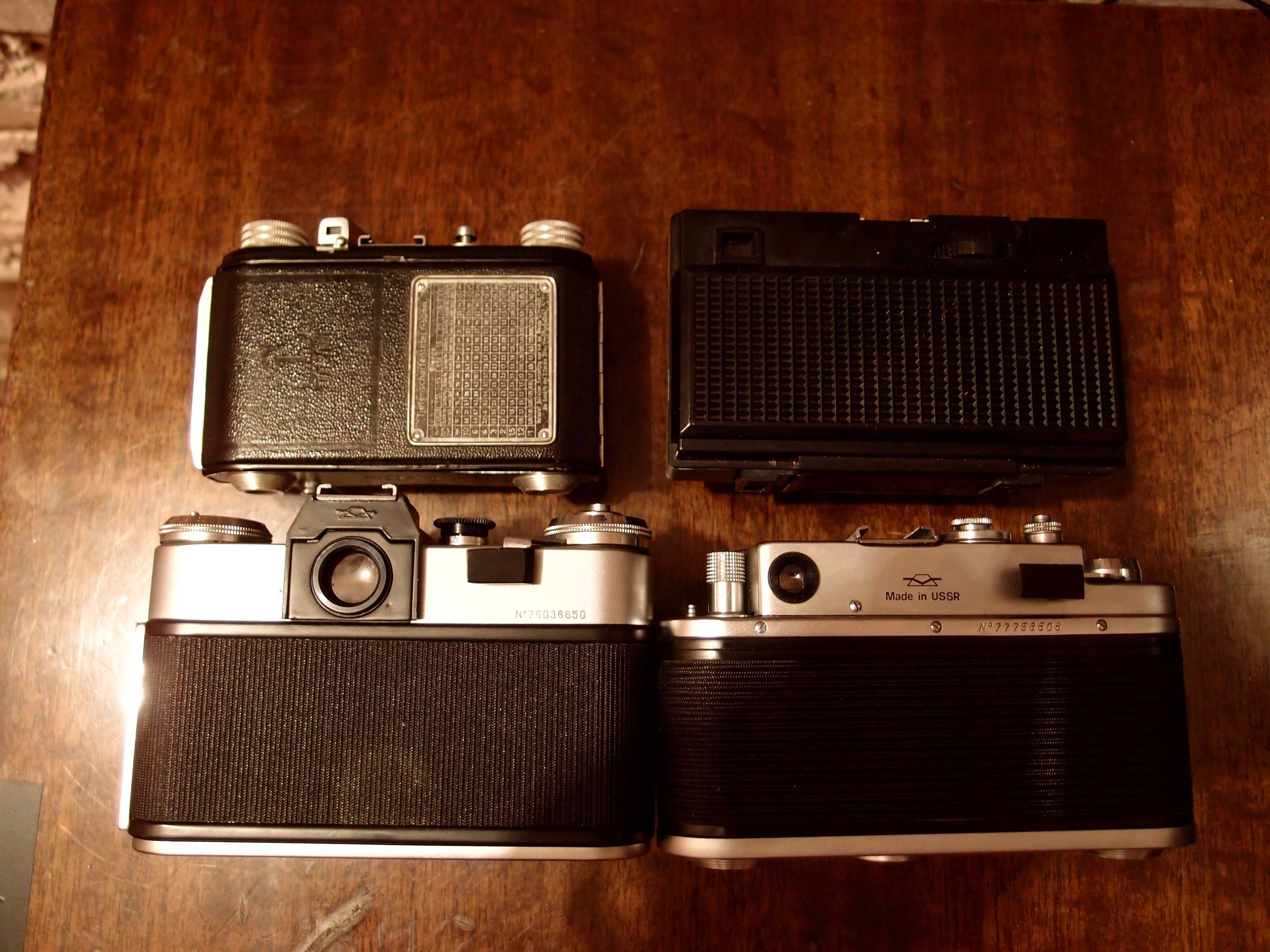 kolekcja starych aparatów z PRLu ZenitWeltaZorki PentaconAMI