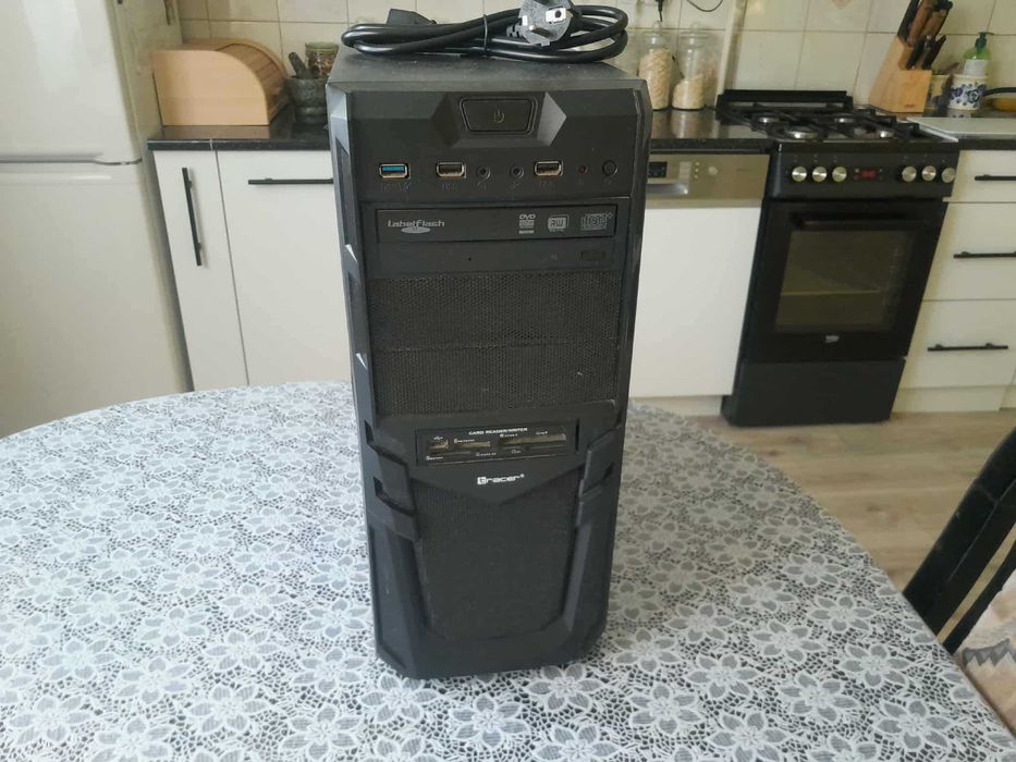 Komputer stacjonarny