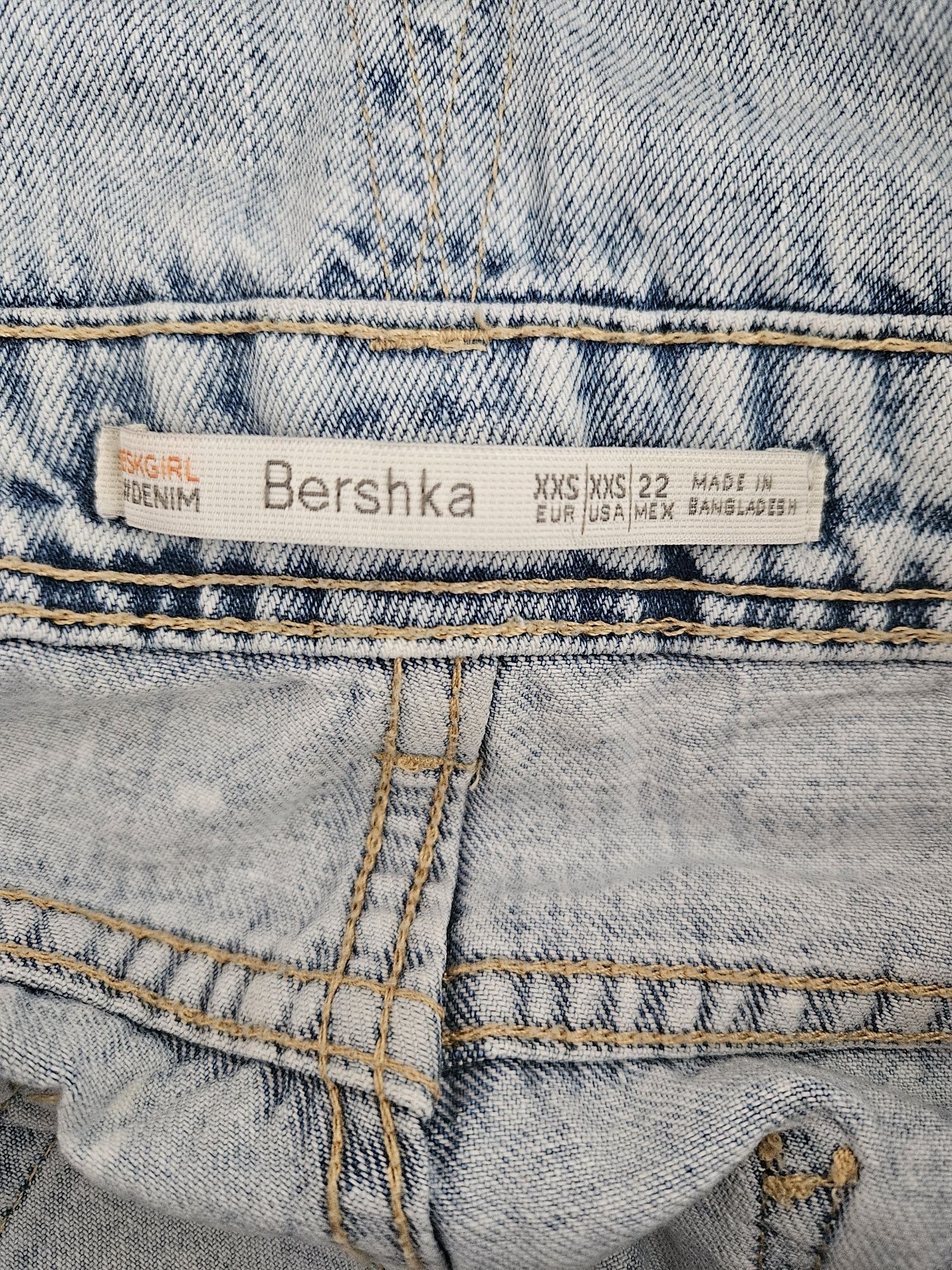 Ogrodniczki jeansowe xs/s Bershka