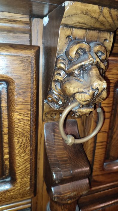 Piękna olbrzymia komoda.