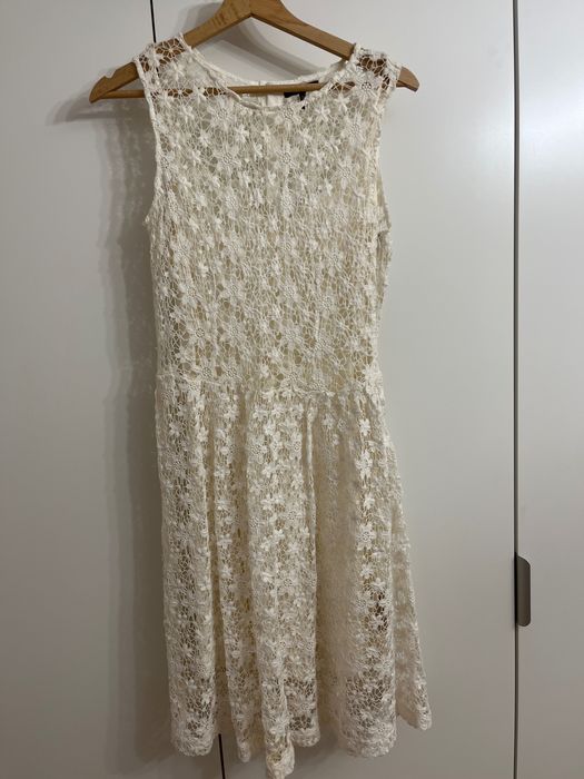 koronkowa sukienka Massimo Dutti M
