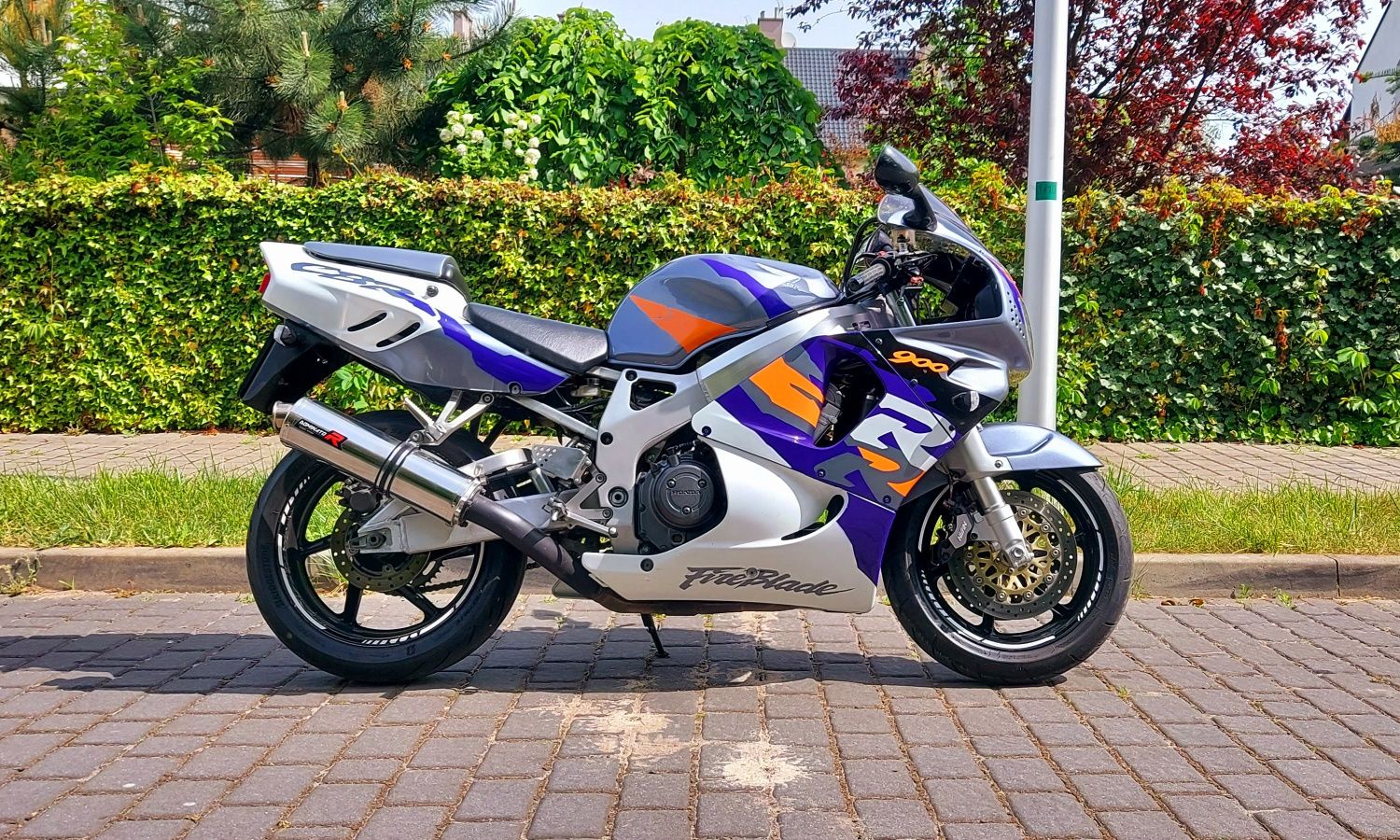 Honda CBR 900rr sc33