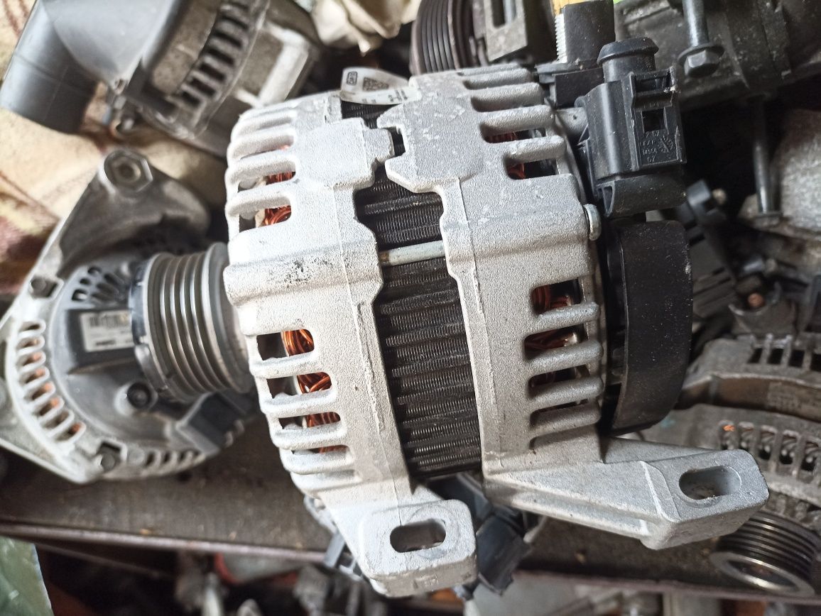 Volvo XC60 XC70 V60 S60 V70 S80 Alternator D5 D3