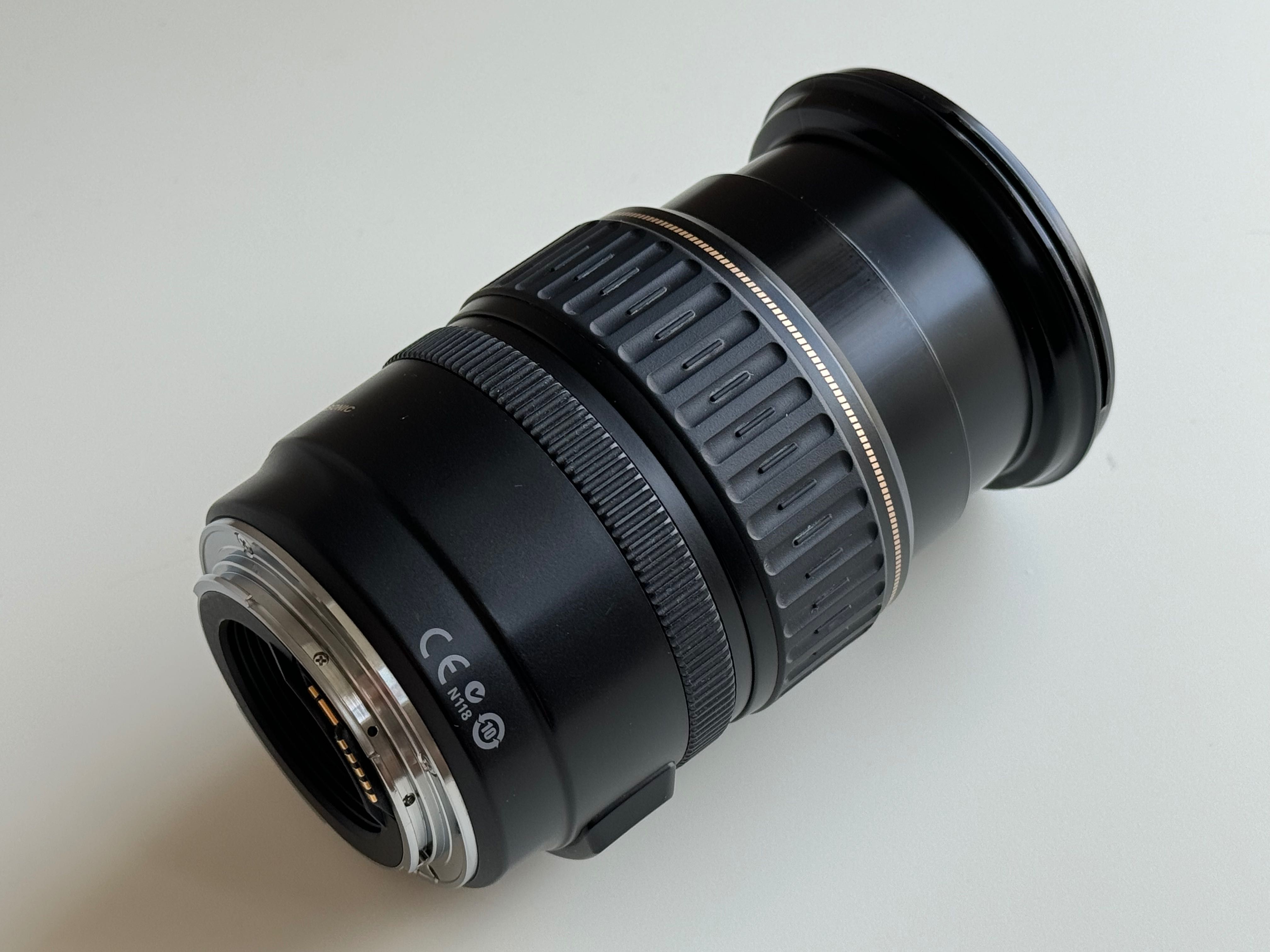 Obiektyw Canon EF 28-135 mm f/3.5-5.6 IS USM