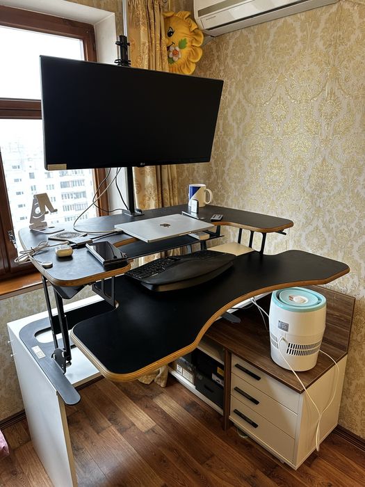 Stiystil solid/стій стіл