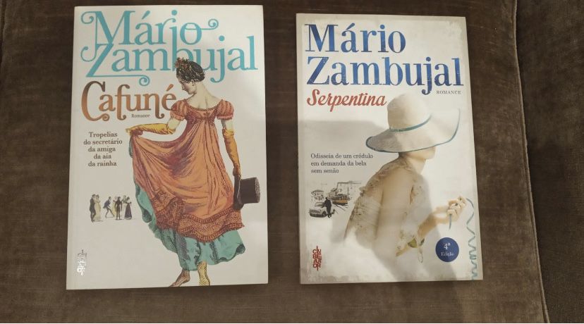 Conjunto de livros de Mário Zambugal