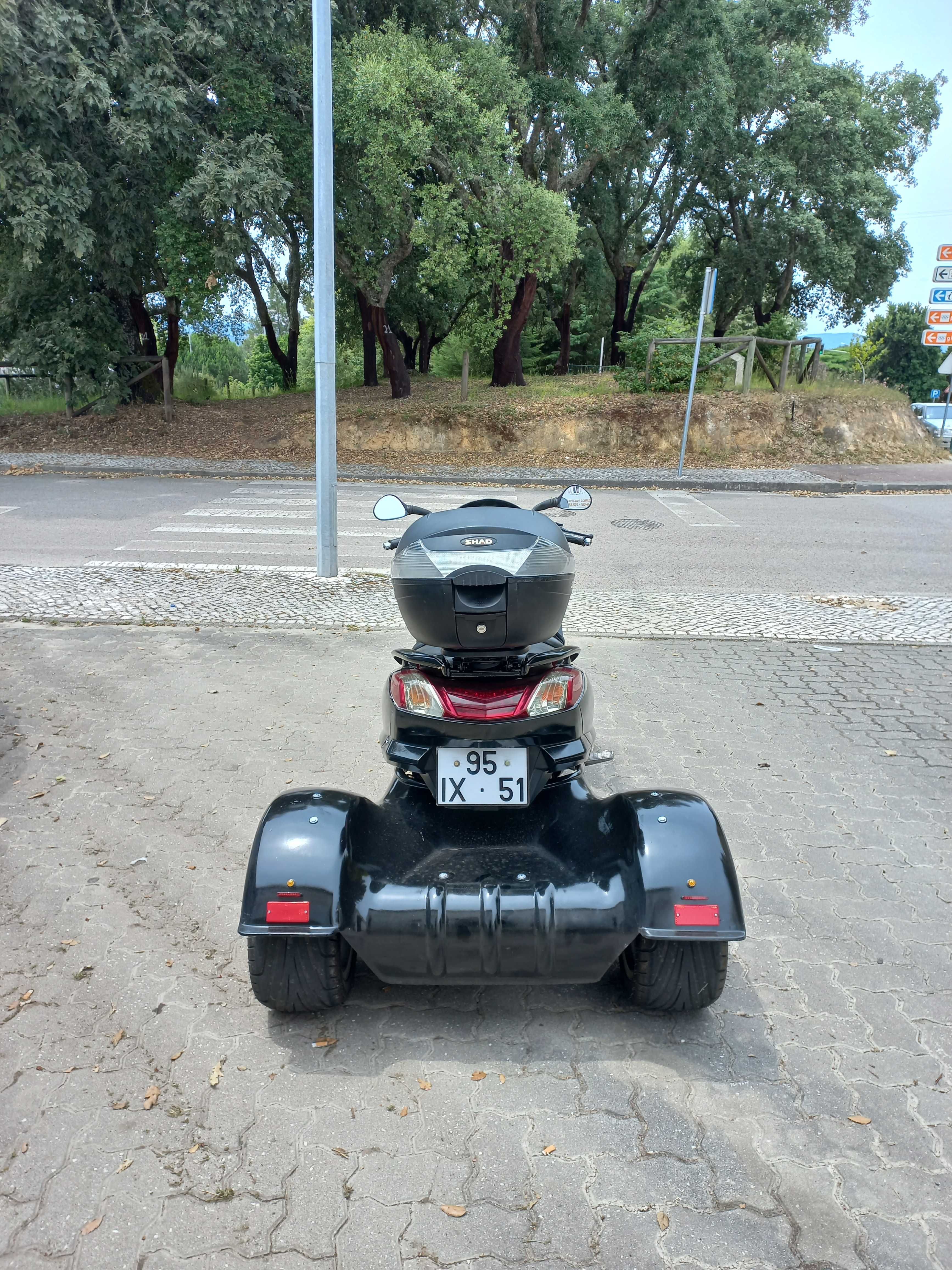 Scooter triciclo 250cc