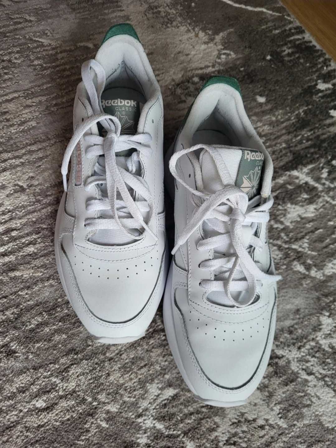 Reebok Sneakersy Classic Leather SP Extra r.39