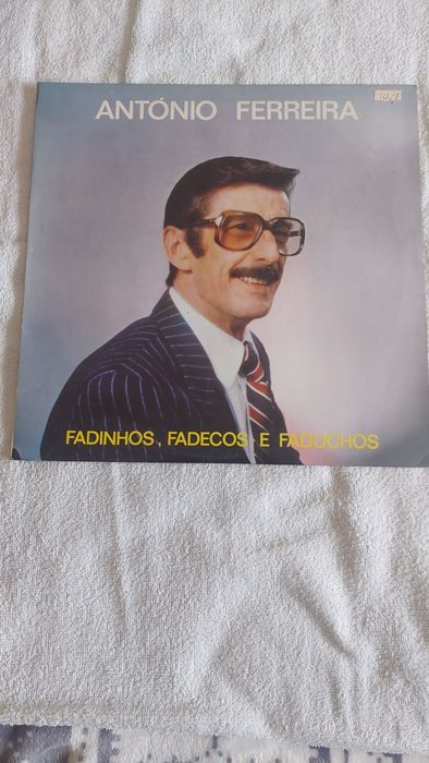 6 Discos em vinil antigos