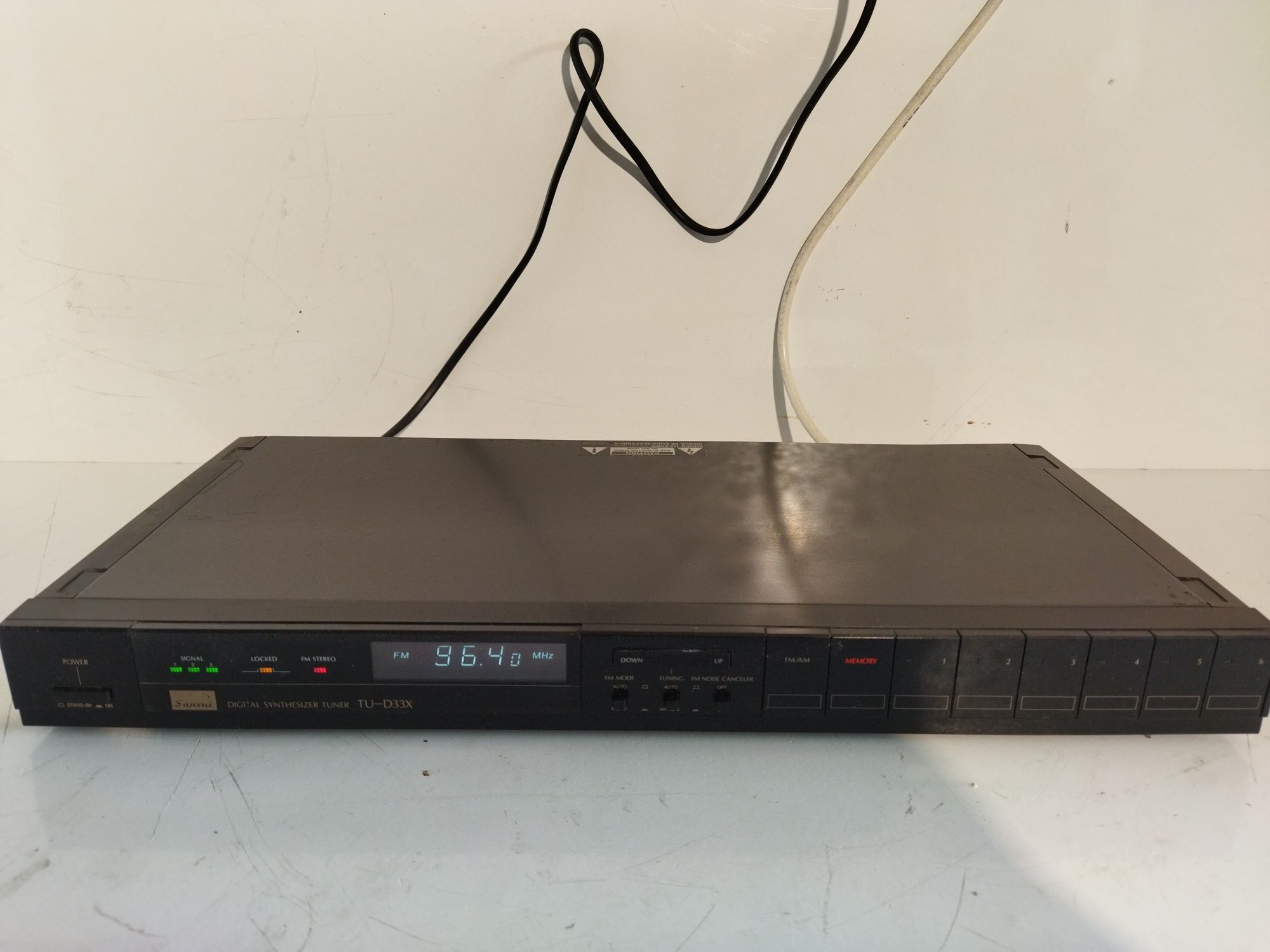 Tuner Sansui TU-D33X