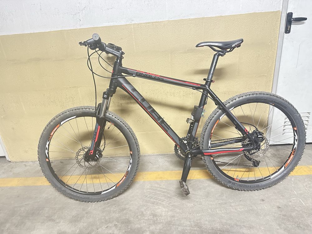 Bicicleta btt cube