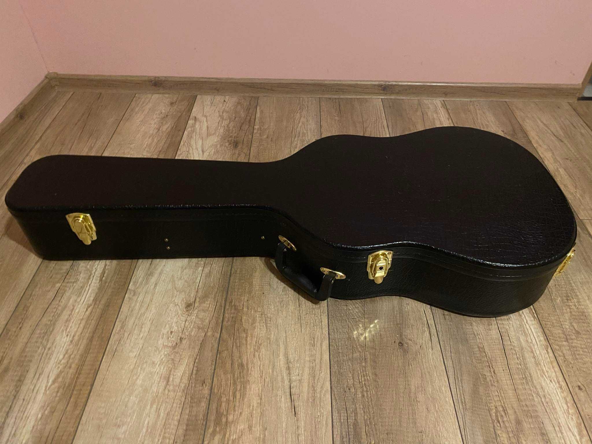 Sprzedam używaną gitarę klasyczną Takamince GC1