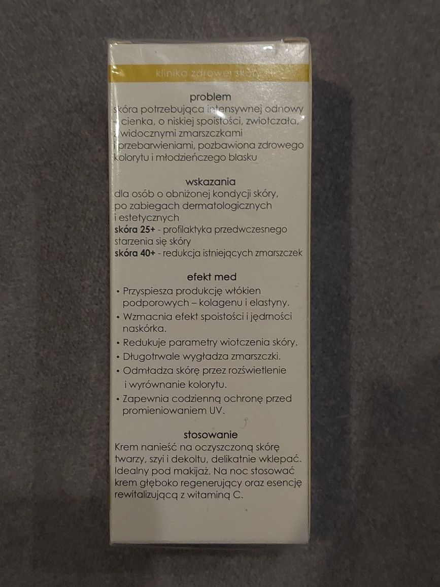 Ziaja krem ujędrniający z witaminą C, HA/P, SPF, kuracja dermatologicz