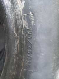 Продам б/у резину 195/75 R15