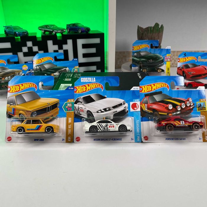 Машинки Ferrari Hot Wheels Хот Вілс Ферарі Оригінальні БМВ Мерседес