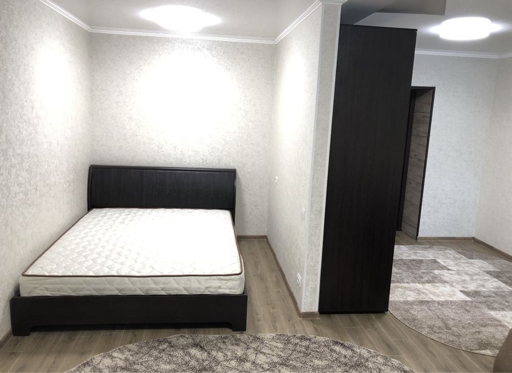 Продам свежую 1к кв 40м2/Адмиральская с тех и меб